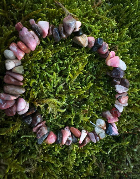 Rhodonite Stone Chip Bracelet